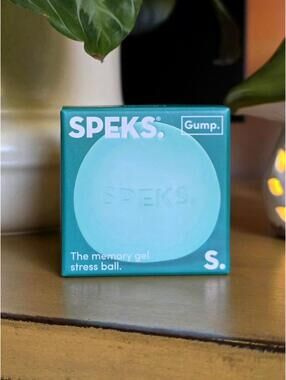 NIB Speks Original Gump Memory Gel Stress Ball - Sea Glass